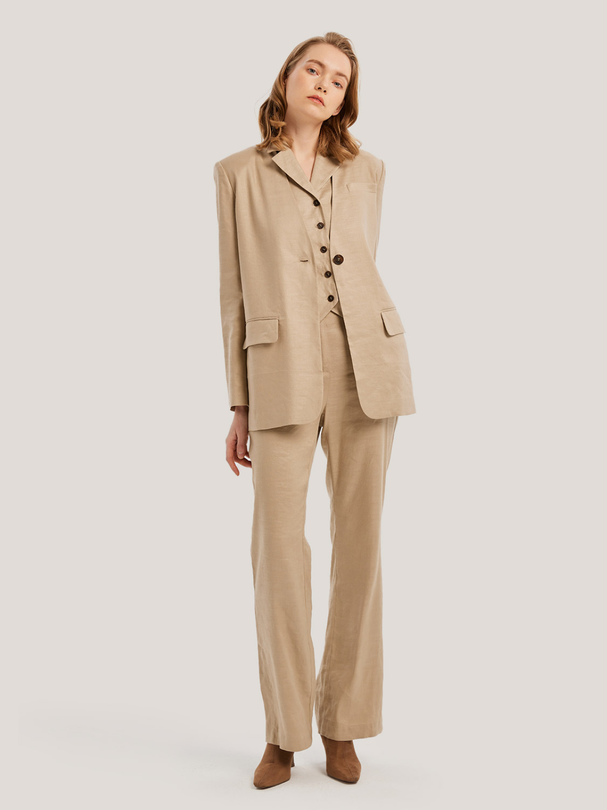 Collarless Single-Button Linen Blazer